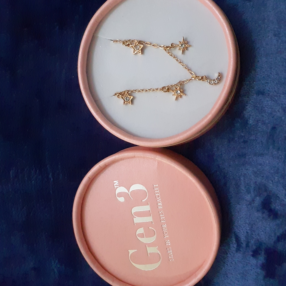 Gen 3 Mila Zodiac Charm Bracelet